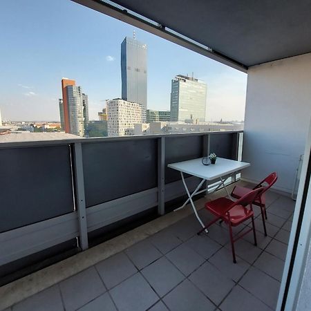Tower Apartment With Private Terrace Next To Uno Vienna Exterior photo